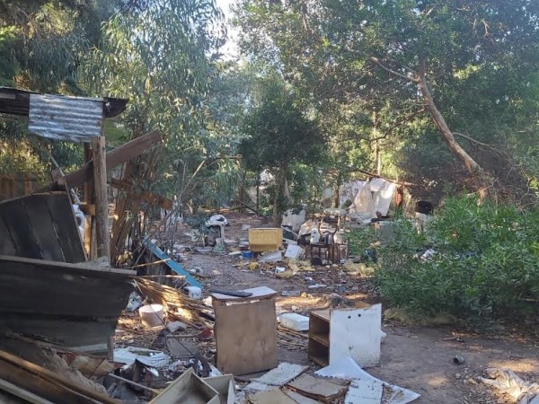 Continúan los operat...