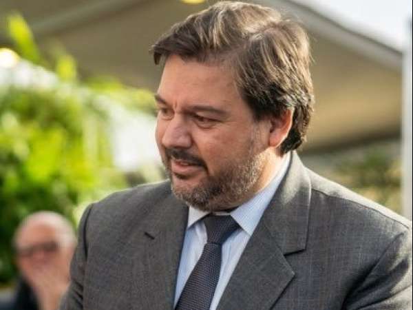 Adrián Peña dejó su cargo como Ministro de Ambiente; el sustituto será Robert Bouvier