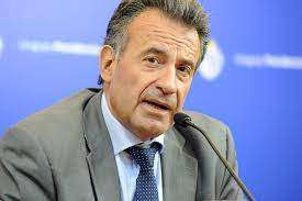 Polémica: “Le voy a decir a Salinas que vaya a ver San Jacinto, a La Charqueada, o a Tres islas, si hay Uber”, respondió Antía a twitter del ministro de Salud 