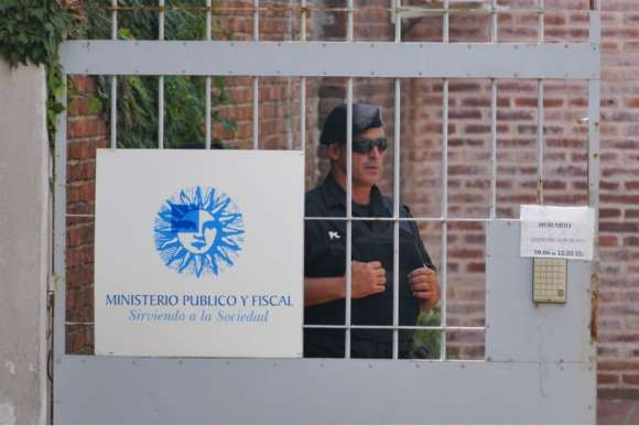 Dos hombres integrantes de un circo están detenidos por agresión a un cuidacoches y declaran en fiscalía