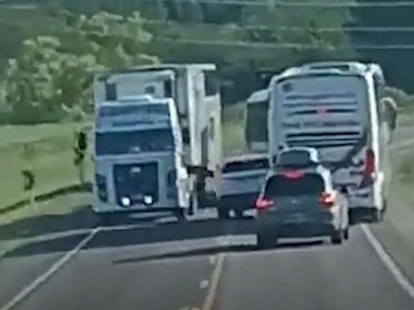 Imprudente chofer fue detenido tras adelantamiento incorrecto que casi provoca una tragedia