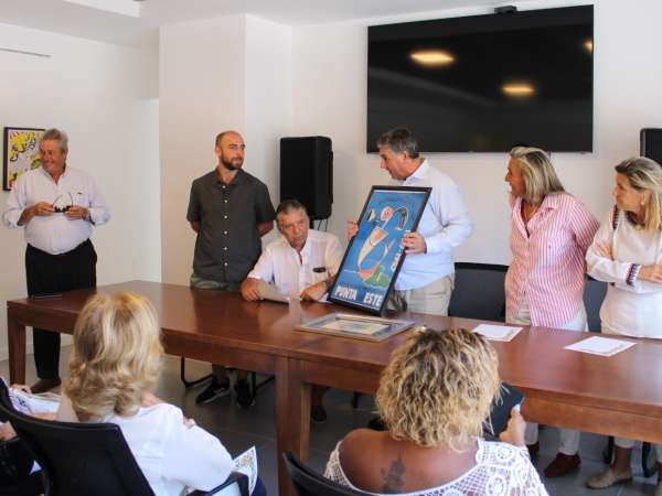 Homenaje a Páez Vilaró sumó exposición de afiches inéditos