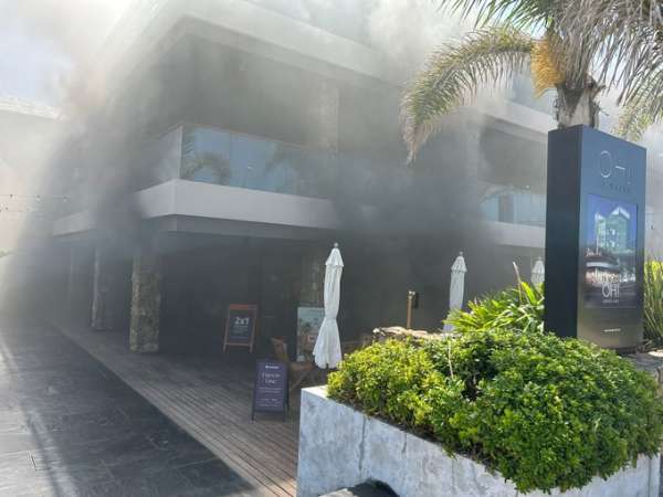Dominaron incendio en el shopping de La Barra