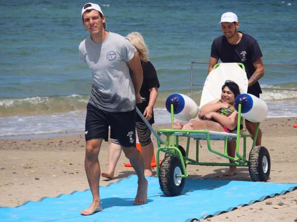 Servicio de playa accesible funcionará en Semana de Turismo