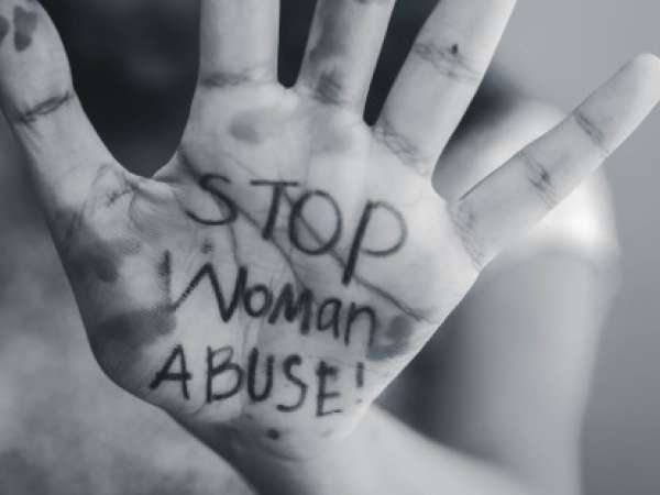 Una mujer fue atacada violentamente en su casa tras un intento de abuso sexual en diciembre pasado y todavía aguarda justicia