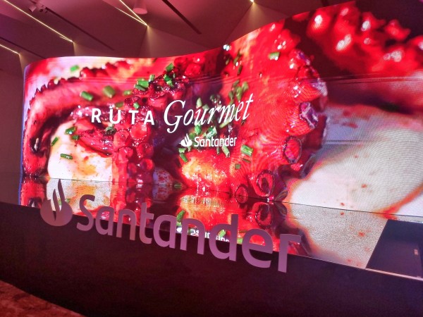 Banco Santander presentó la Ruta Gourmet: los clientes regionales gozarán de los mismos beneficios que los uruguayos cuando arriben al país