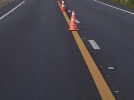 Un hombre está grave tras sufrir una caída en su moto