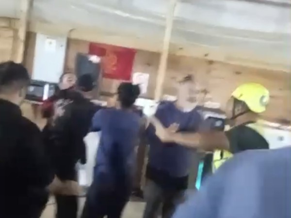 VIDEO: Fuerte enfren...