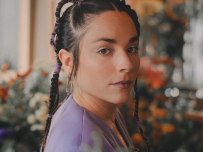 Melaní Luraschi desde París habla de su disco "Profundo", elegido para la serie de Amazon Prime "El fin del amor"