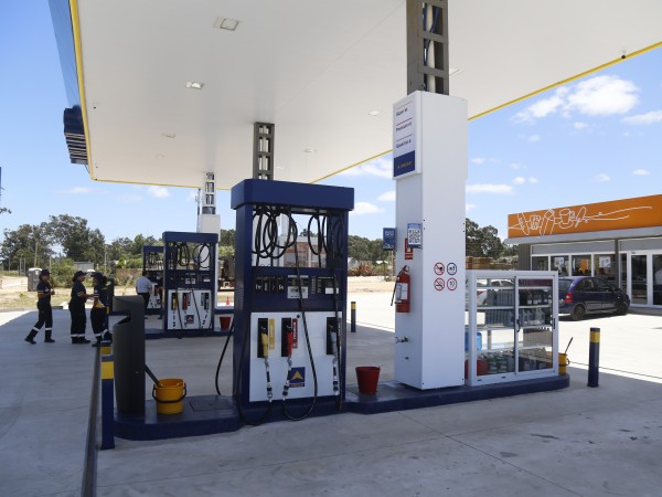 Inauguraron estación de servicio Ancap en Balneario Buenos Aires