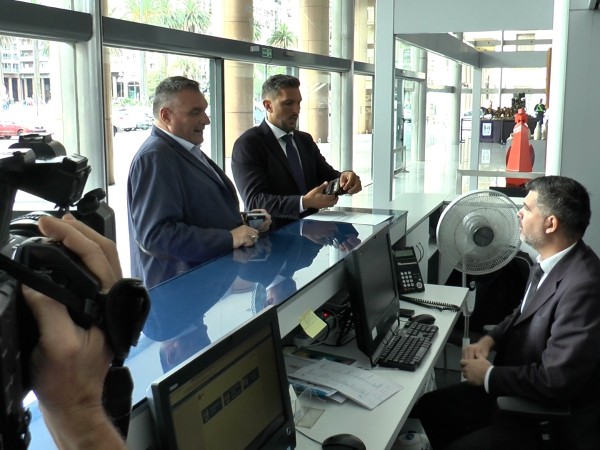 ¿Cuál fue el motivo por el que Astesiano se presentó en la Torre Ejecutiva junto a su abogado?