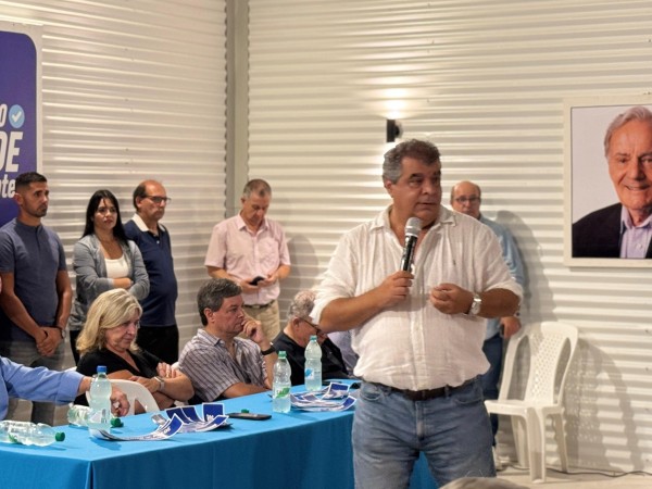 Rodrigo Blás sale en defensa de los pequeños comerciantes y propone cambios respecto a sucursales de cadenas de supermercados