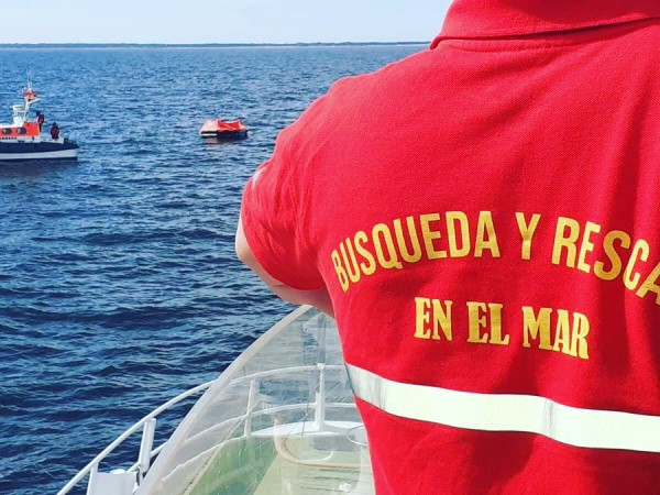 Centro de Rescates en el Mar alertó sobre que ocupantes argentinos de un kayak puedan estar en aguas uruguayas
