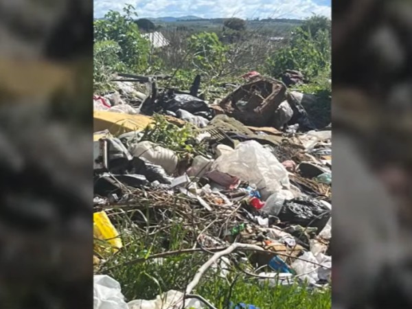 Edil del FA denuncia contaminación en Laguna del Sauce por acumulación de basura y paralización de saneamiento en La Capuera