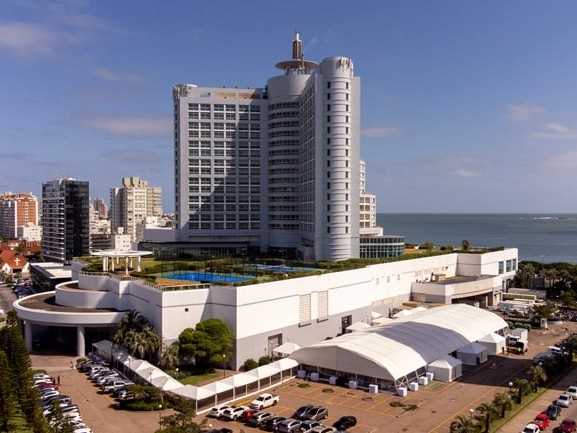 Cipriani va por Enjo...