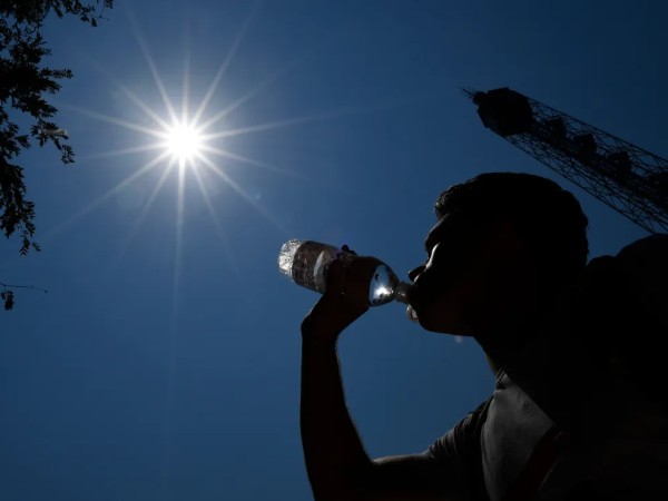 Calor y lluvias dispersas: pronóstico de Inumet para el fin de semana