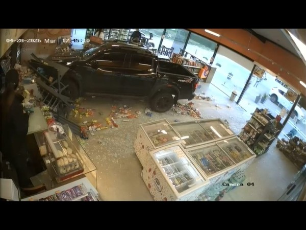 VIDEO: camioneta ter...