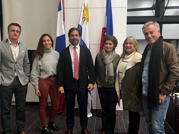 “Va a ser una decisión técnica y no política”: lo que dejó la reunión entre Lacalle Pou y organizaciones defensoras de Punta Ballena