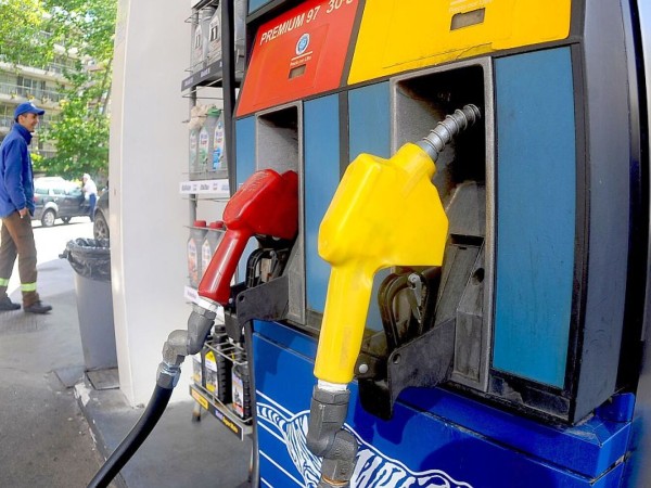 Nafta y gas-oil suben $ 3 pesos