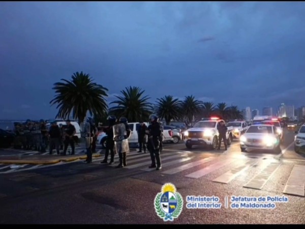 Disturbios entre apr...