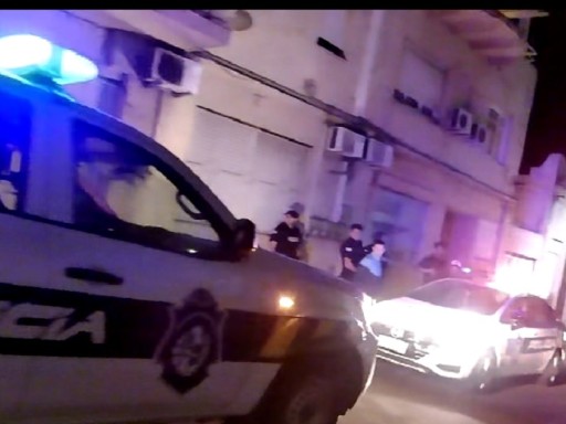 Lo atraparon robando...