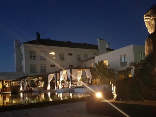 Poder Ejecutivo aprobó extensión de concesión del hotel Serena a cambio de inversiones