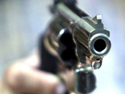 Rapiñaron e hirieron de arma de fuego a un repartidor de garrafas