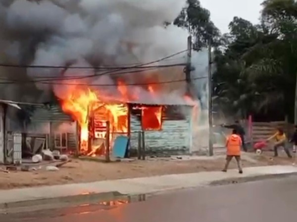 Bomberos, incendio, La Capuera