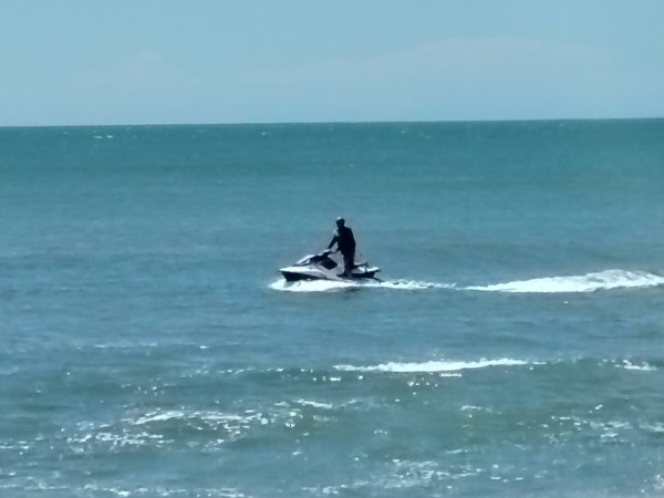 “Estamos buscando un cuerpo sin vida”, aseguró prefecto sobre joven argentino desparecido en Punta del Este