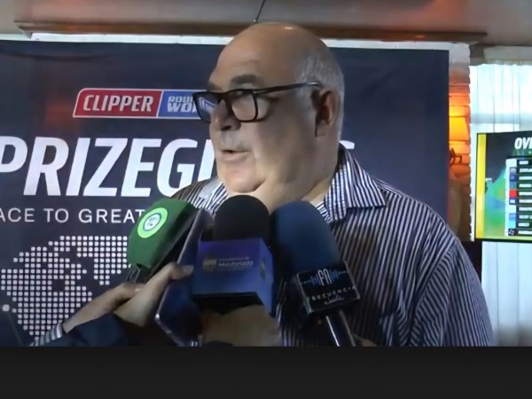 Abella conversó con...