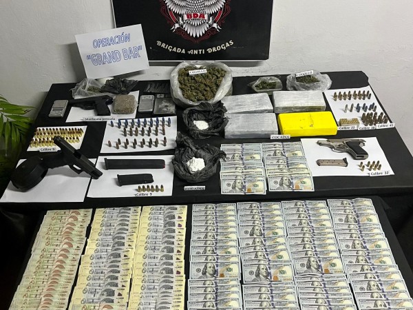 Qué encontraron en los allanamientos a un grupo criminal que trafica droga en barrios de Maldonado