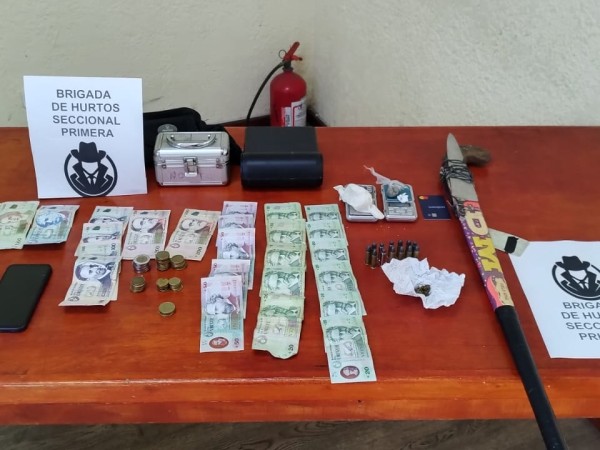 Lograron capturarlos porque robaron una tablet con GPS: fueron imputados por venta de droga y encubrimiento