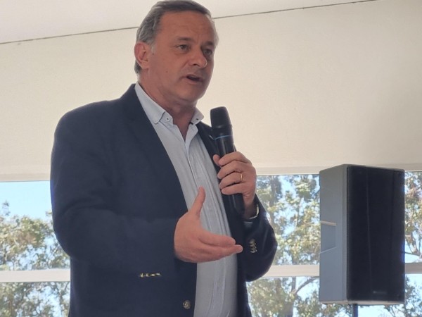Delgado sobre plebiscito de AFAP: “van a estatizar 22.000 millones de dólares que son ahorro individual de 1,5 millón de uruguayos”