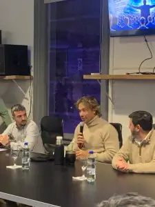 Diego Lugano brindó...